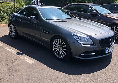 Mercedes-Benz SLK 250 d 9G-TRONIC
