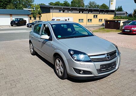 Opel Astra 1.6 Innovation