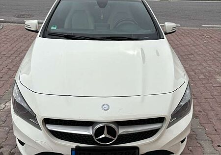 Mercedes-Benz CLA 200 CDI / d (117.908)