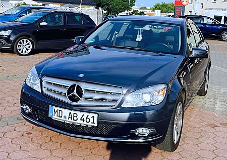 Mercedes-Benz C 180 Kompressor BlueEFFICIENCY Avantgarde