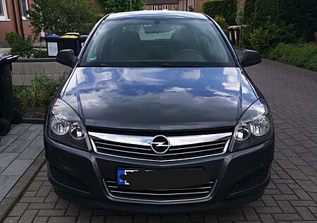 Opel Astra Fließheck 1.4 Selection 110 Jahre
