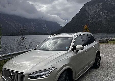 Volvo XC 90 XC90 D5 AWD Geartronic Inscription