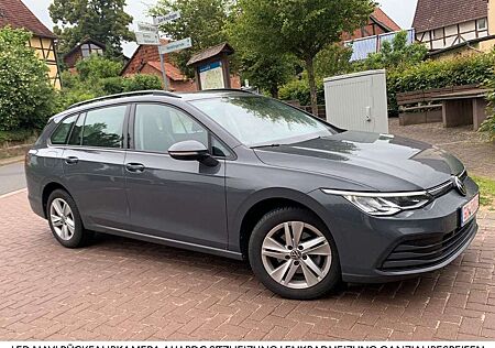 VW Golf Volkswagen VIII Variant Life NAVI SHZ LED ALU PDC ACC