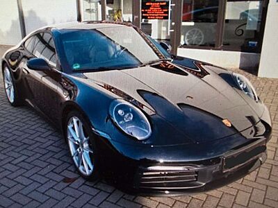 Porsche 992 Carrera Schwarz/Schwarz APPROVED