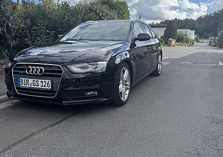 Audi A4 avant quatro s line sport