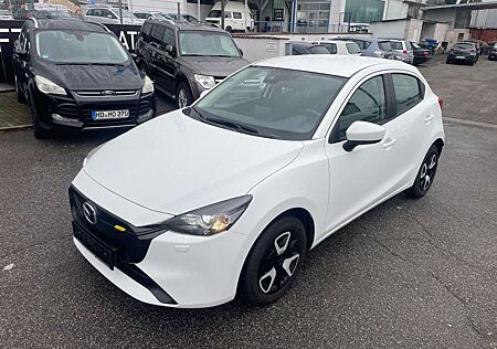 Mazda 2 Lim. Center-Line