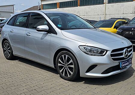 Mercedes-Benz B 180 d VirtualCockpit*Navi*Elektrische-AHK*1Hand