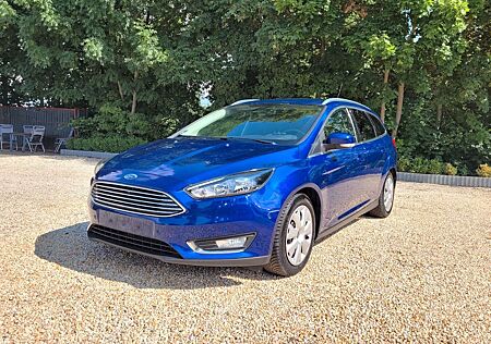 Ford Focus Turnier Titanium Aut*Navi*SR+LMF*WR*TÜV*