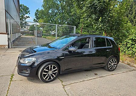 VW Golf Volkswagen VII Lim. Cup Panorama
