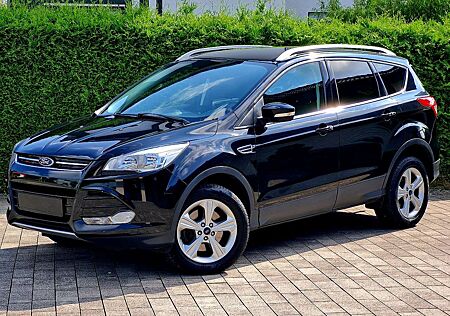 Ford Kuga Titanium (Automatik, Allrad, AHK)