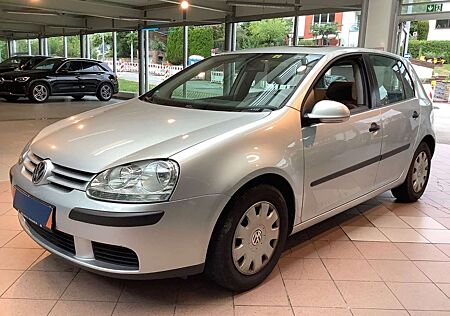 VW Golf Volkswagen Trendline