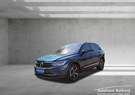 VW Tiguan Volkswagen Active 2.0 TDI+150Ps+AHZV+Standh+Pano+LED