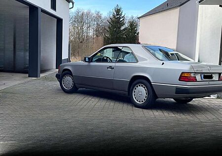 Mercedes-Benz CE 230 W124 Coupé H-Kennzeichen+TÜV+Klima