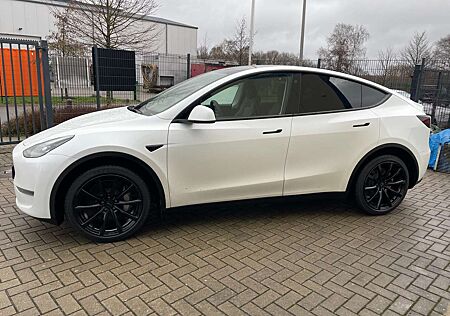 Tesla Model Y Long Range AWD "AHK-BOOST-20ZOLL"