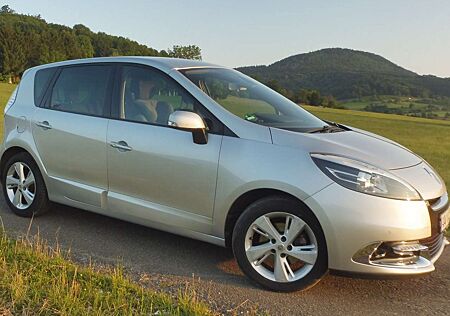Renault Scenic 2.0 16V 140 CVT Dynamique