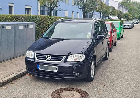 VW Touran Volkswagen Diesel 2.0 TDI DPF Highline