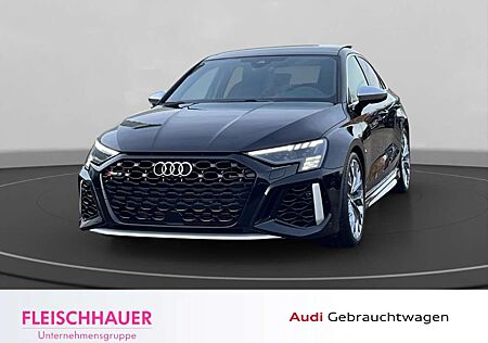 Audi RS3 2.5 TFSI quattro Lim Pano B&O Sportabgas SHZ AssPa