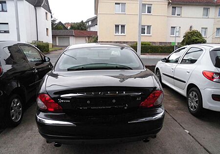 Jaguar X-Type 3.0 V6 Executive Vollleder Tüv neu Allrad