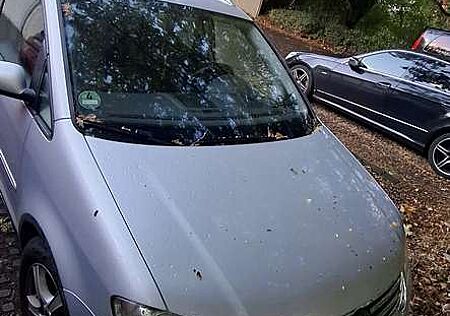 VW Touran Volkswagen 2.0 TDI DSG United