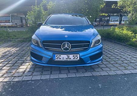 Mercedes-Benz A 180 AMG Line