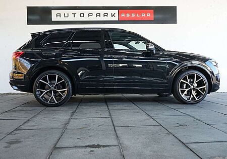 VW Touareg Volkswagen R-Line 4Motion/NightVision/Mega-Sepc/22z
