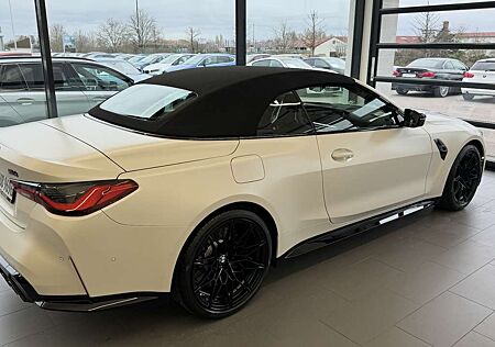 BMW M4 Cabrio Competition M xDrive