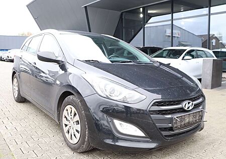 Hyundai i30 i30CW 1.4 CRDI / 1.HAND / TÜV-AU-09.2026 /