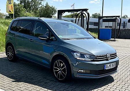 VW Touran Volkswagen 2.0 TDI SCR DSG IQ.DRIVE