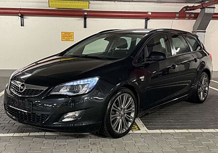 Opel Astra 1.4 Turbo 150 Jahre