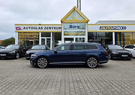 VW Passat Variant Volkswagen Elegance R-Line Pano HarmanKardon
