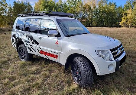 Mitsubishi Pajero 3.8 V6 AutomatikInstyle