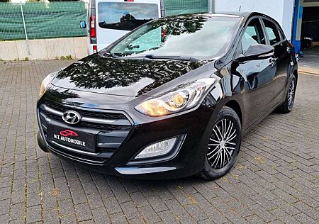 Hyundai i30 1.6 CRDI*NAVI*KAMERA*EURO-6*SCHECKHEFT