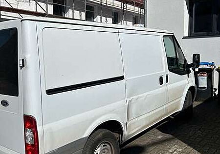 Ford Transit 150 D