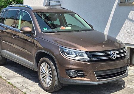 VW Tiguan Volkswagen 2.0 TDI DPF 4Motion BlueMotion Techn. DSG L