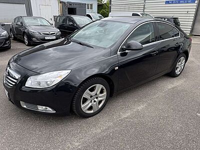 Opel Insignia Edition. TÜV Neue