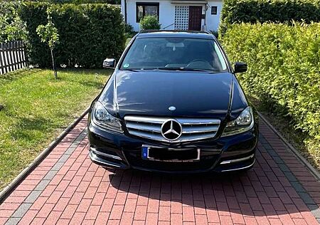 Mercedes-Benz C 180 (BlueEFFICIENCY) Avantgarde