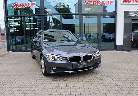 BMW 320 d xDrive Schiebedach HuD Navi Leder PDC Klima