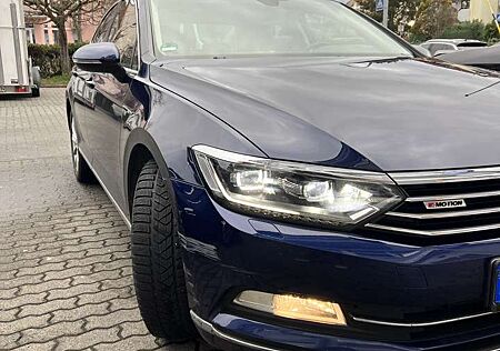 VW Passat Volkswagen 2.0 TDI SCR (BlueMotion Tech) 4Motion D Highline