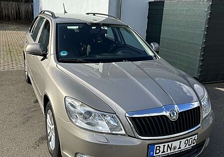 Skoda Octavia Combi 1.6 TDI DPF Ambition