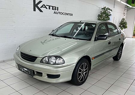 Toyota Avensis 1.6 HU neu