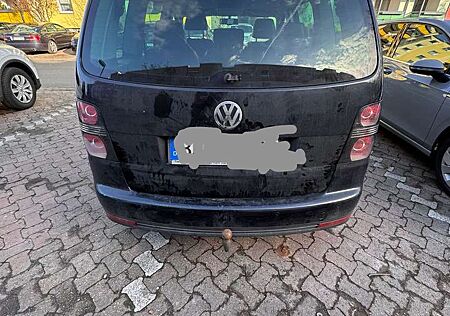 VW Touran Volkswagen Highline