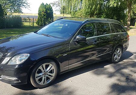 Mercedes-Benz E 200 T CGI BlueEFFICIENCY Automatik Avantgarde