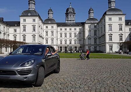 Porsche Cayenne S Diesel,4,2l,8V,rear seat,DVD,TV, 4fach klima