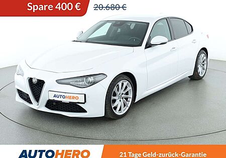 Alfa Romeo Giulia 2.2 JTDM Super Aut.*NAVI*XENON*TEMPO*CAM*PDC*SHZ