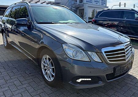 Mercedes-Benz E 300 CDI T BlueEfficiency"AHK"