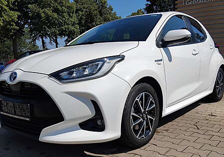 Toyota Yaris Hybrid TeamD + Comfort-Paket, Carplay, SH, Kamera