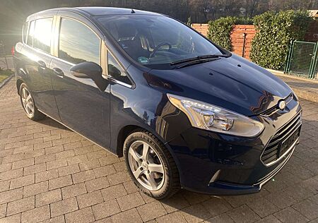 Ford B-Max Titanium