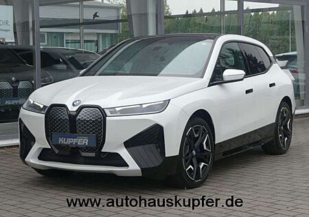 BMW iX xDrive50 Sportpak. 22-PANO°belüf.Massage°AHK