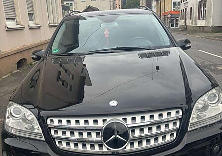 Mercedes-Benz ML 350 (164.186)