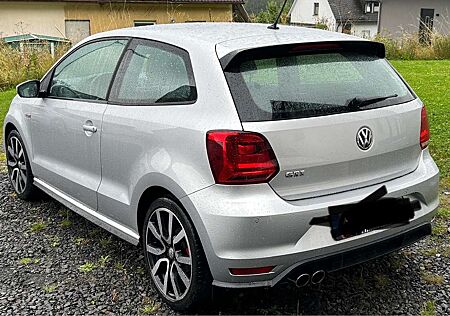 VW Polo GTI Volkswagen 1.8 TSI (Blue Motion Technology)